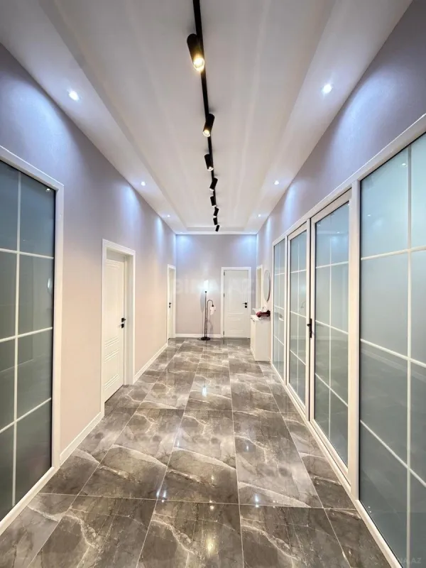 Kirayə verilir 4 otaqlı həyət evi 240 m²