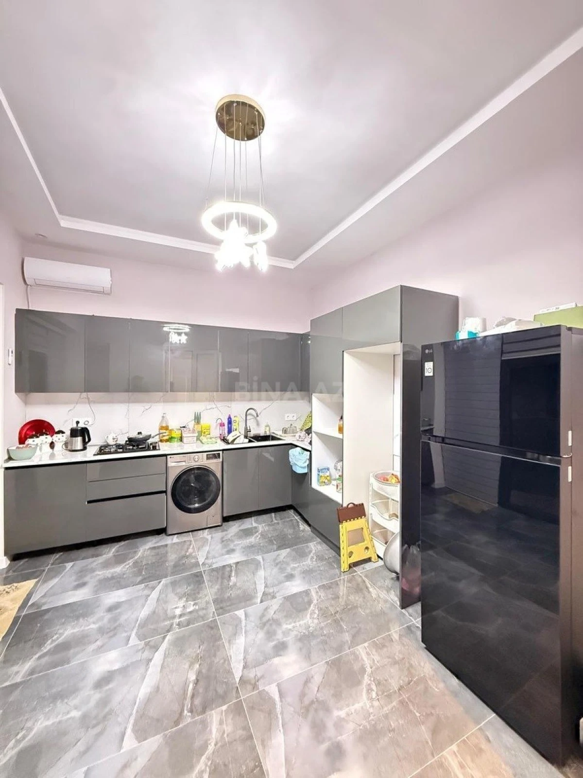 Kirayə verilir 4 otaqlı həyət evi 240 m²
