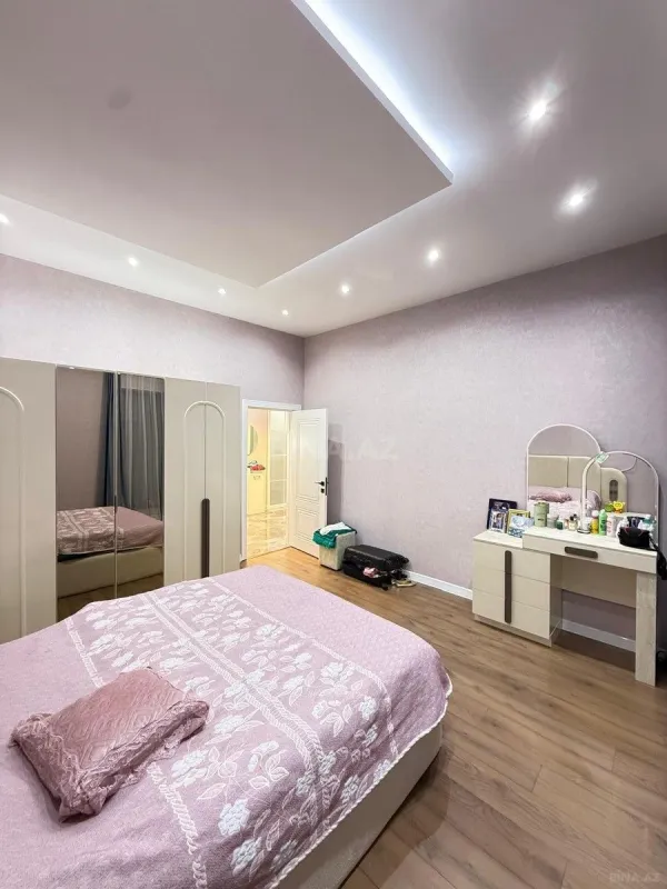Kirayə verilir 4 otaqlı həyət evi 240 m²