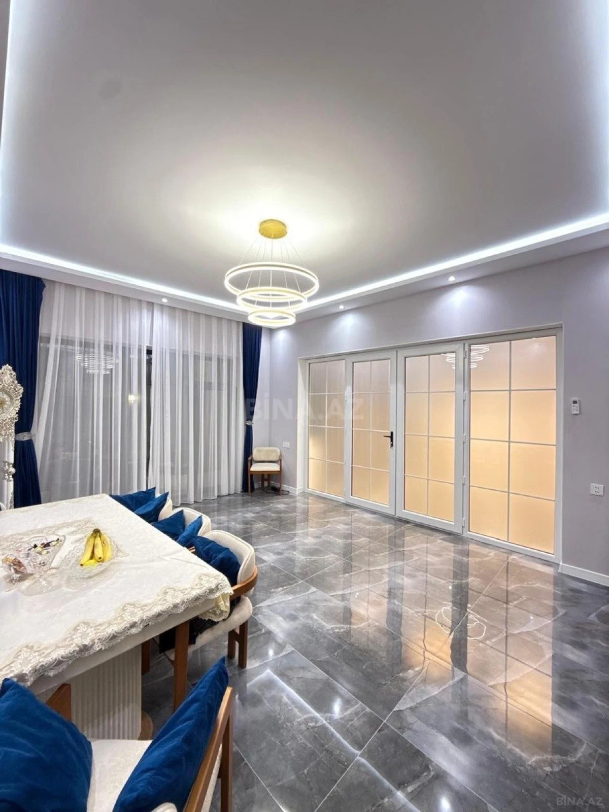 Kirayə verilir 4 otaqlı həyət evi 240 m²