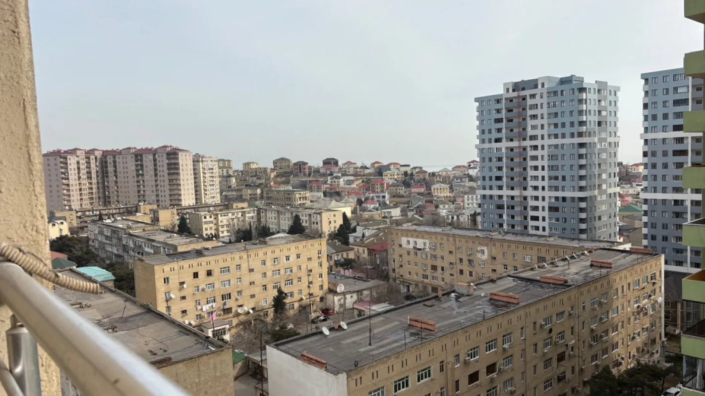Satılır 4 otaqlı mənzil 167 m²
