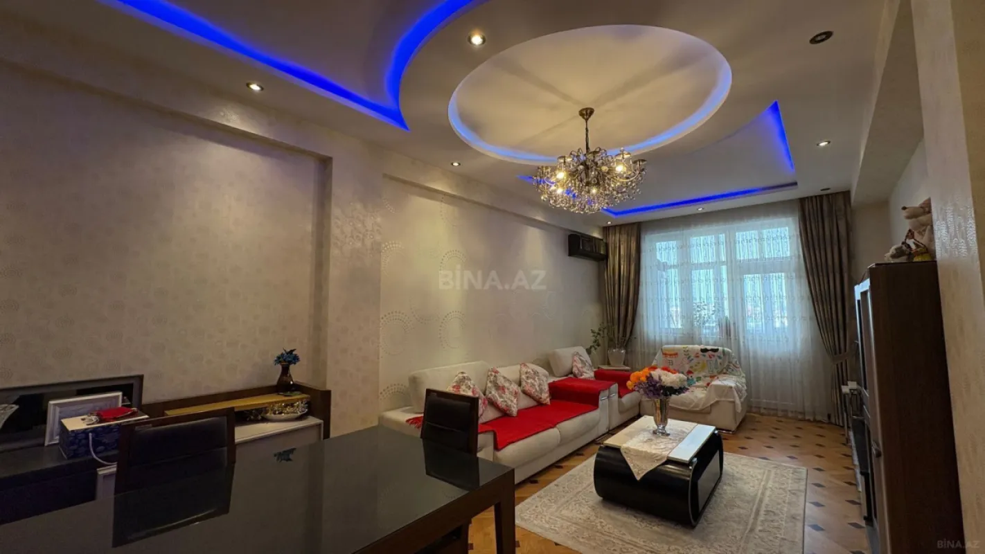 Satılır 4 otaqlı mənzil 167 m²