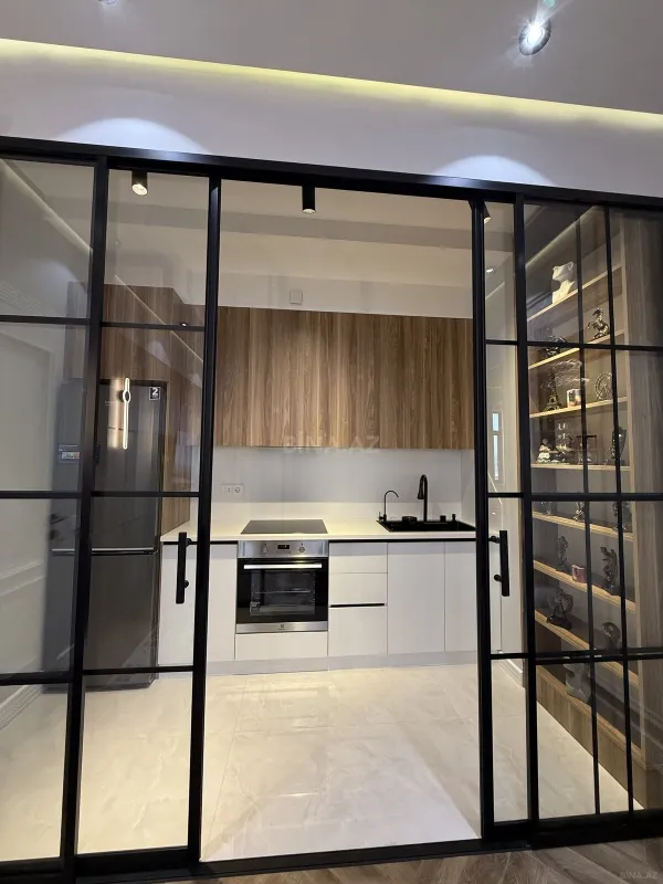 Satılır 2 otaqlı mənzil 67 m²