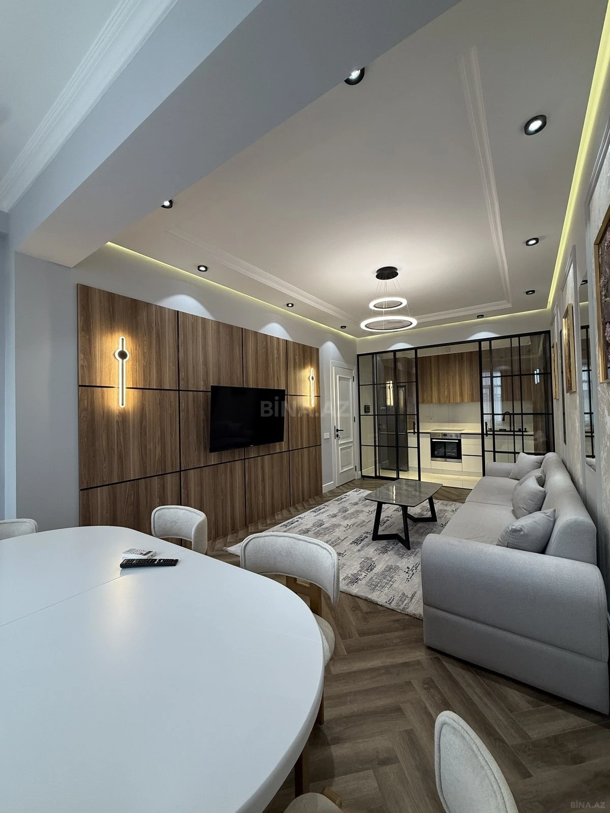 Satılır 2 otaqlı mənzil 67 m²