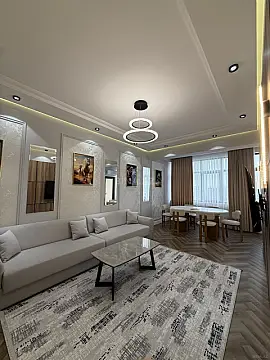 Satılır 2 otaqlı mənzil 67 m²