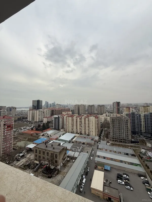 Satılır 2 otaqlı mənzil 67 m²