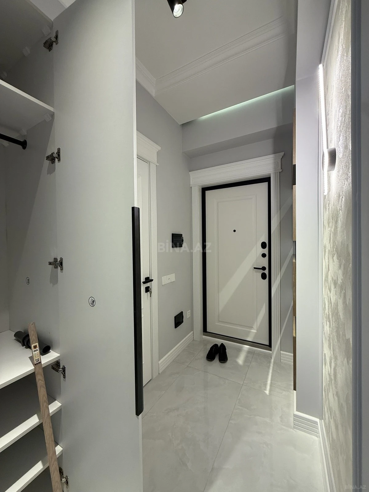 Satılır 2 otaqlı mənzil 67 m²