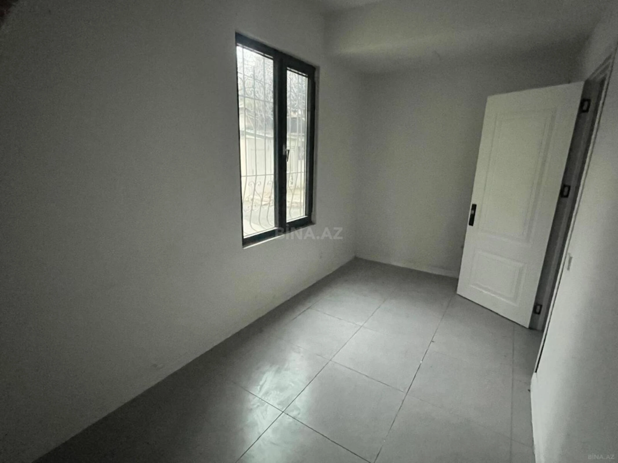 Kirayə verilir 16 otaqlı ofis 330 m²