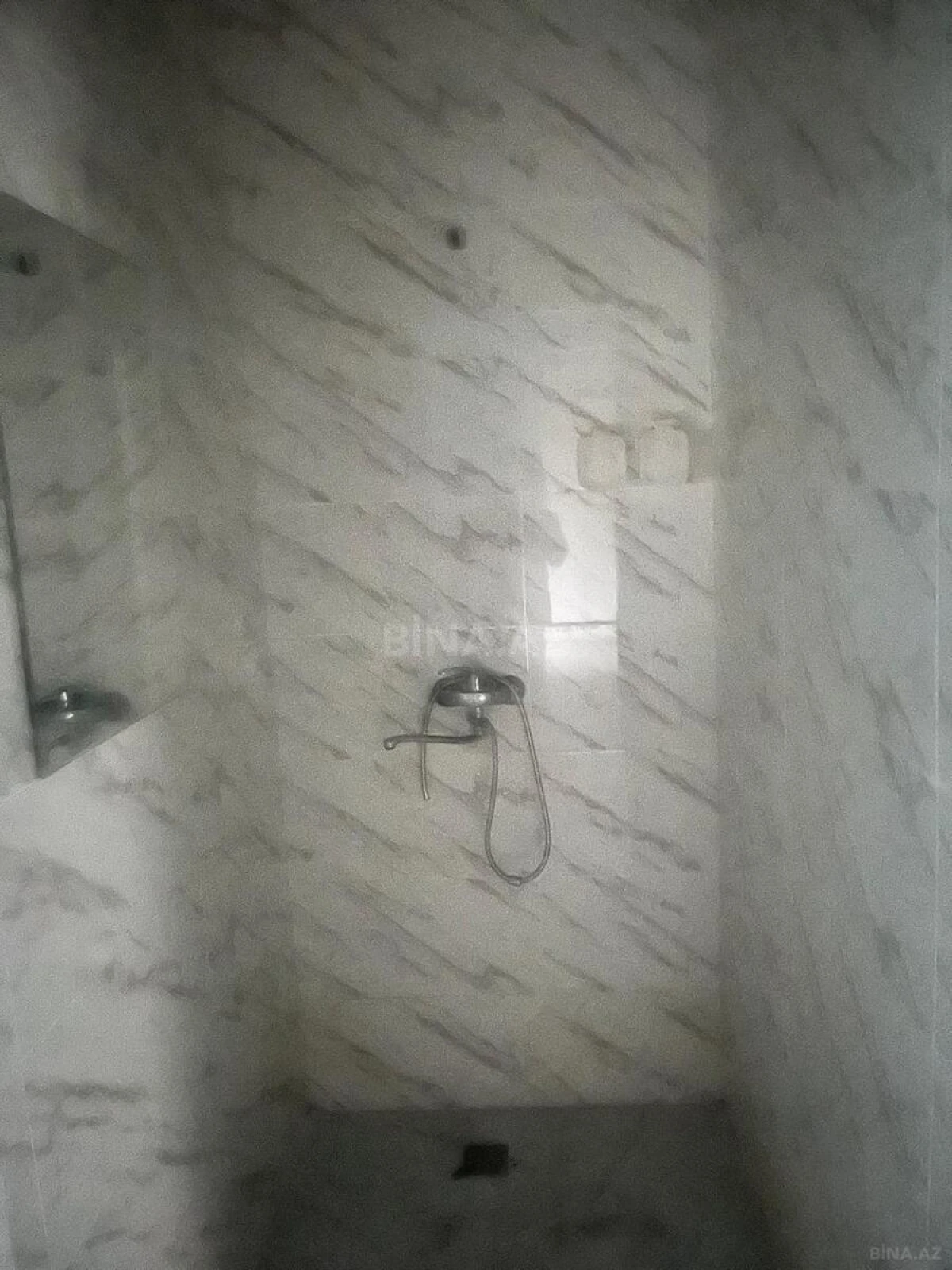 Kirayə verilir 16 otaqlı ofis 330 m²