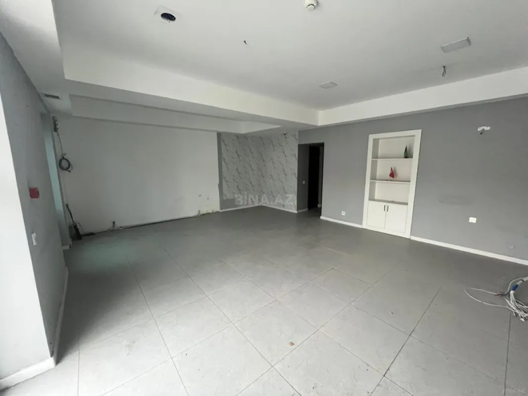 Kirayə verilir 16 otaqlı ofis 330 m²