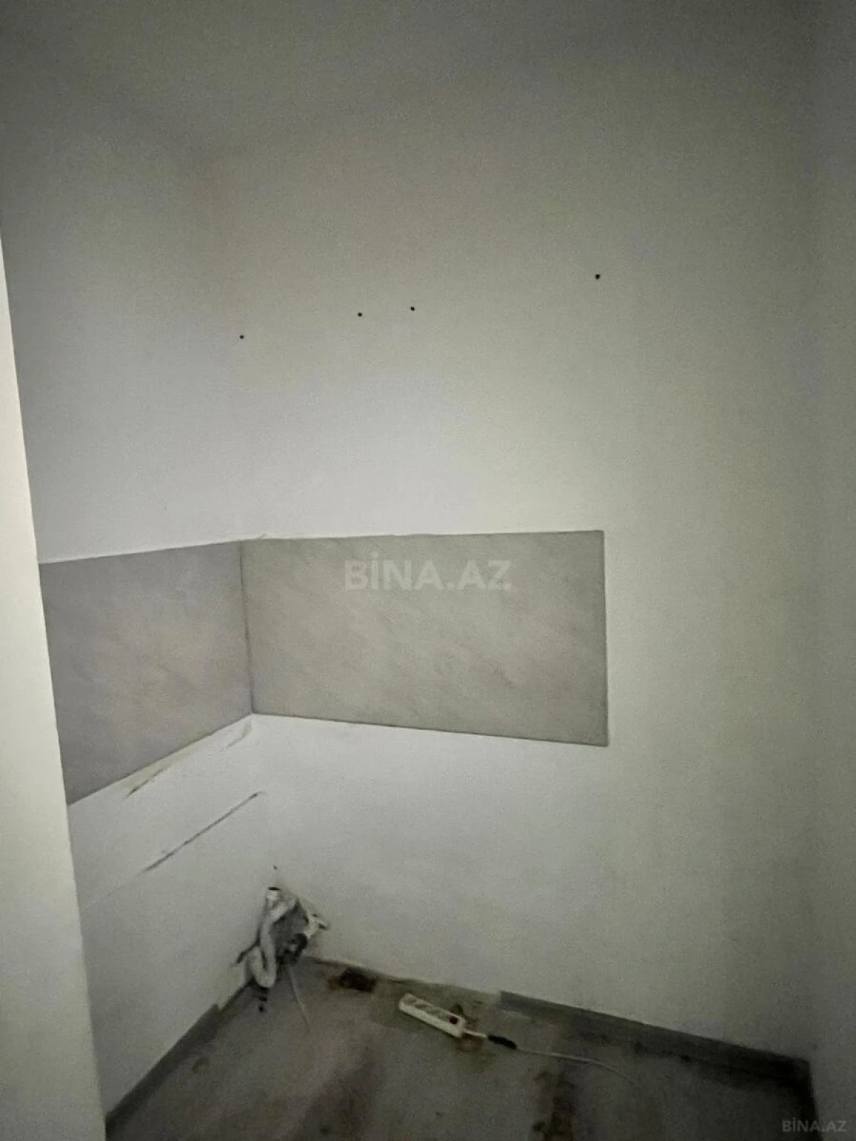 Kirayə verilir 16 otaqlı ofis 330 m²