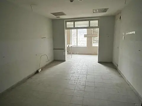 Kirayə verilir 16 otaqlı ofis 330 m²
