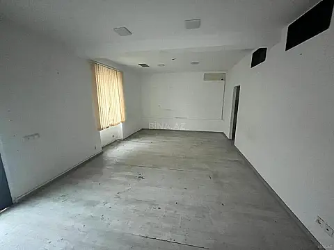 Kirayə verilir 16 otaqlı ofis 330 m²