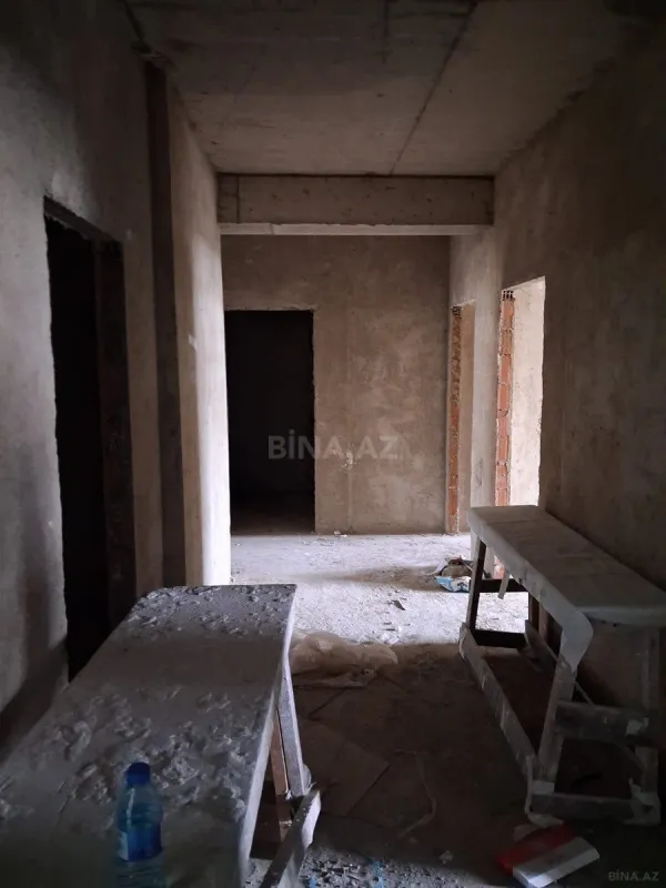 Satılır 3 otaqlı mənzil 146 m²