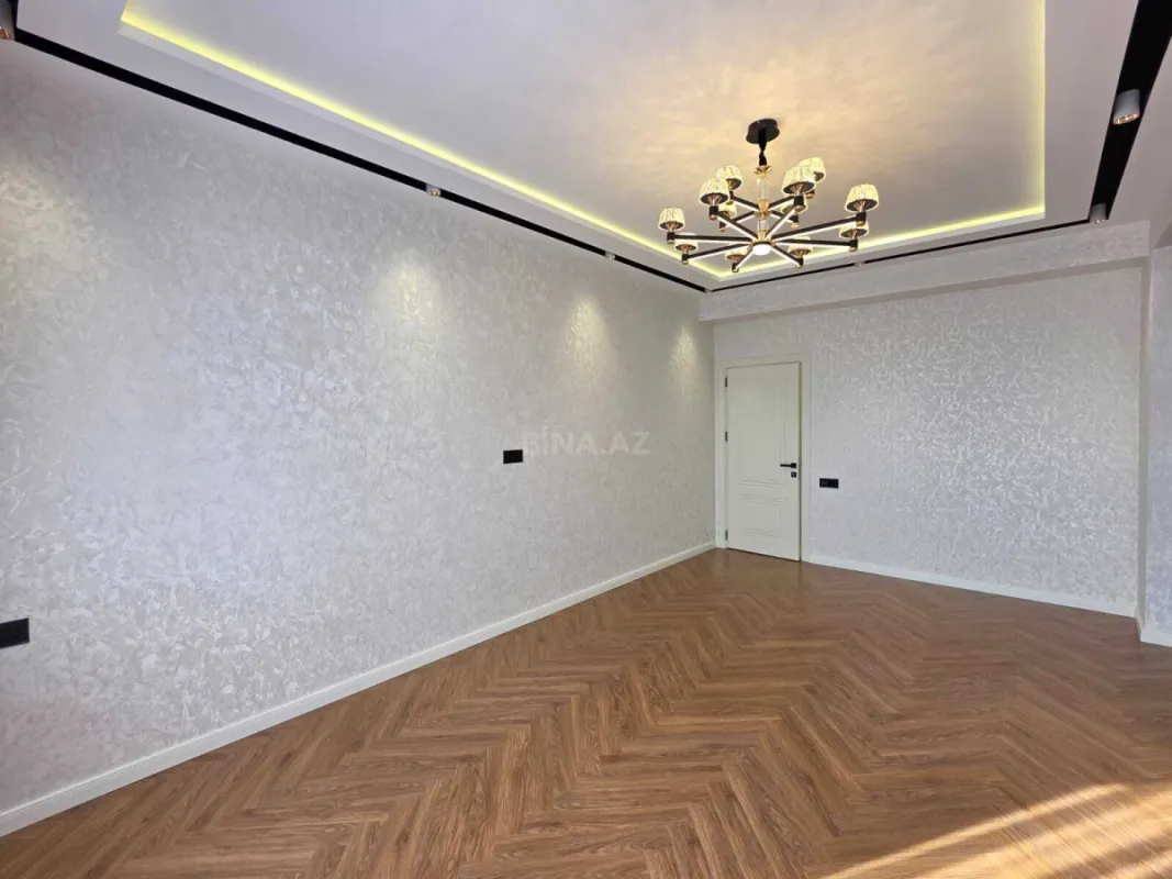 Satılır 3 otaqlı mənzil 115 m²