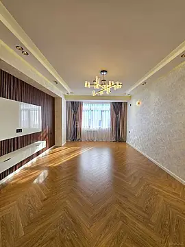 Satılır 3 otaqlı mənzil 115 m²