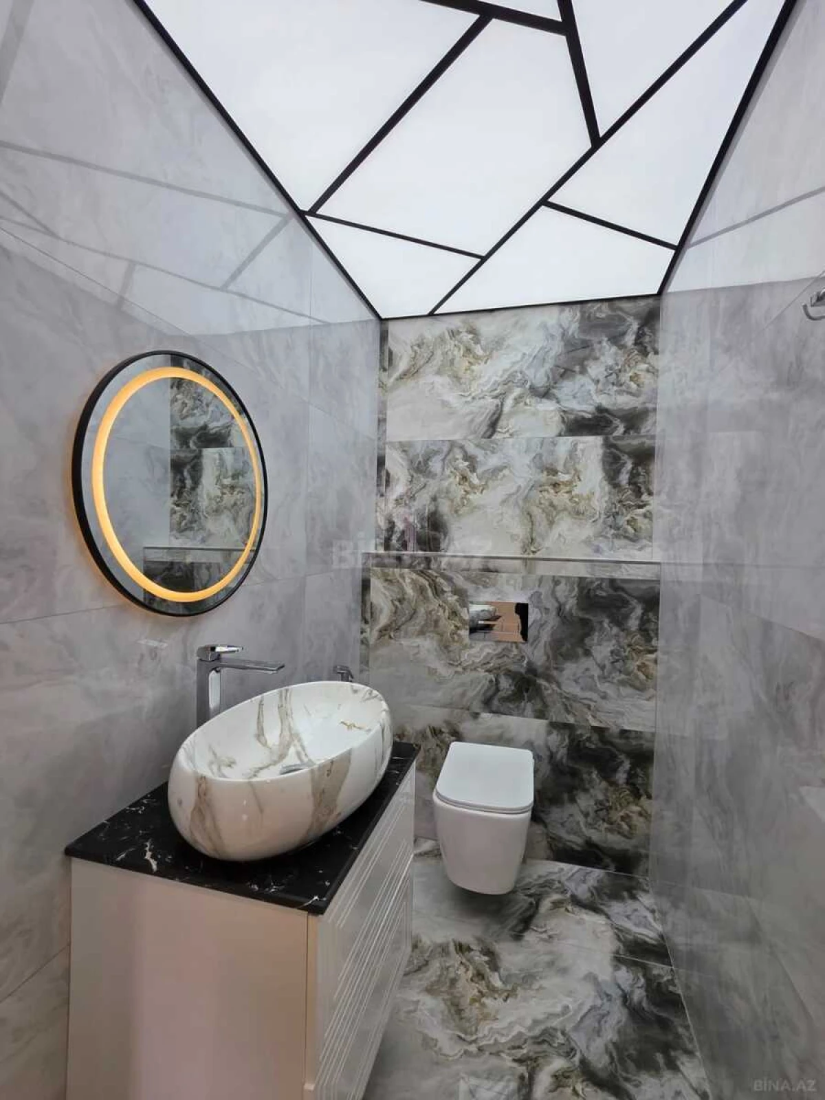 Satılır 3 otaqlı mənzil 115 m²