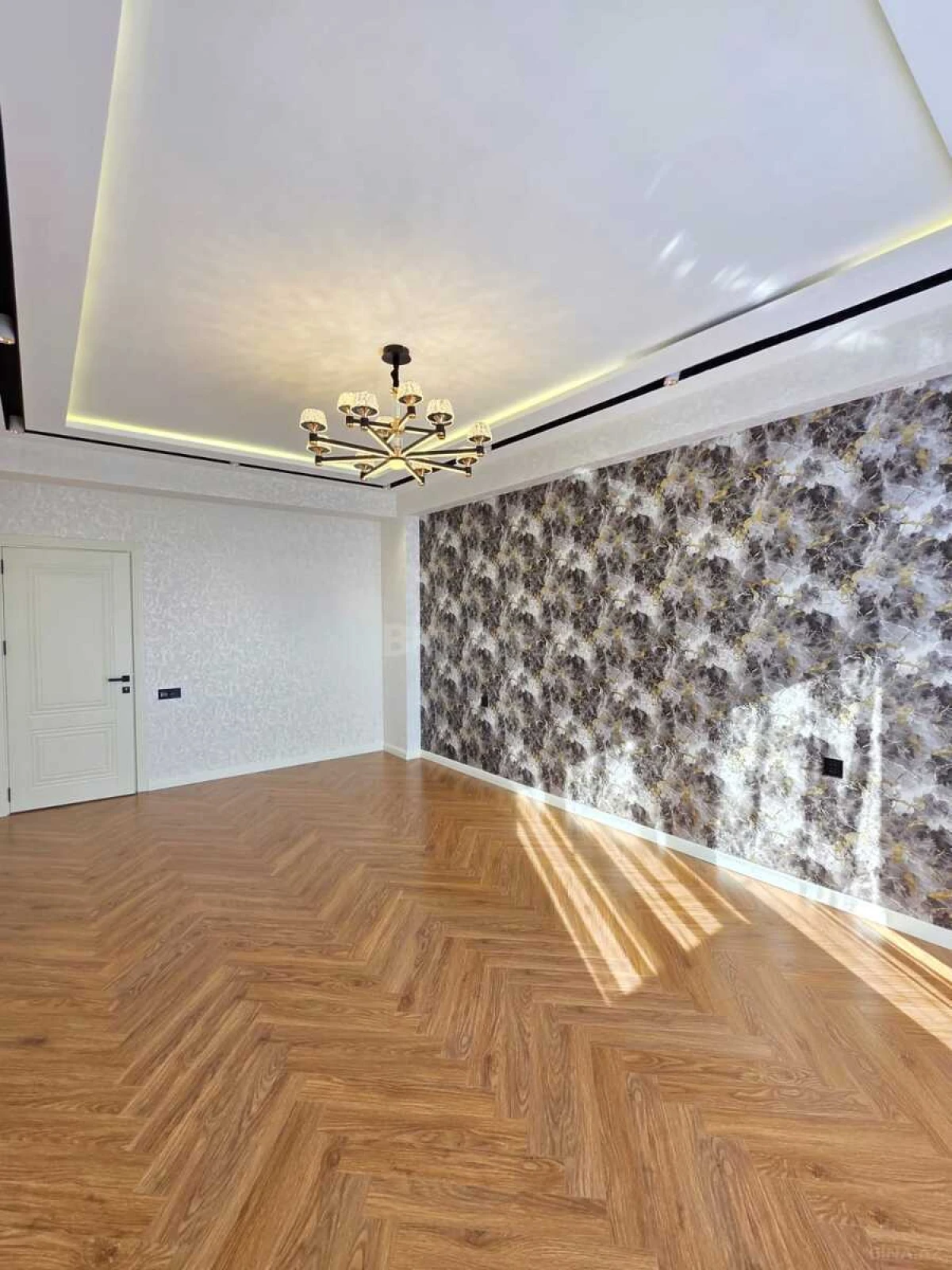 Satılır 3 otaqlı mənzil 115 m²