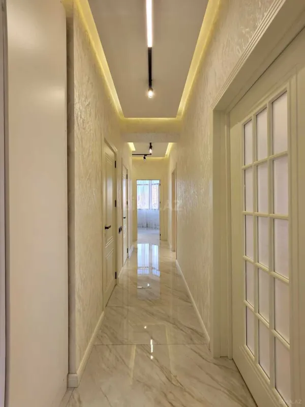 Satılır 3 otaqlı mənzil 115 m²
