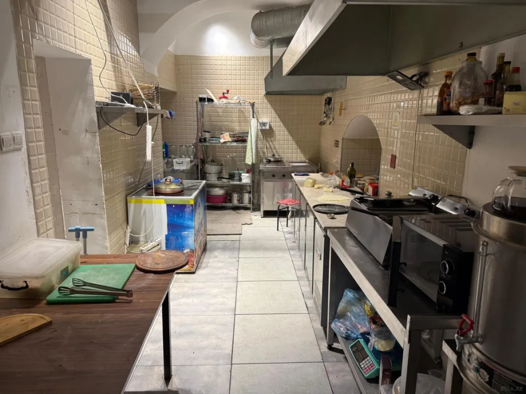 Kirayə verilir obyekt 133 m²