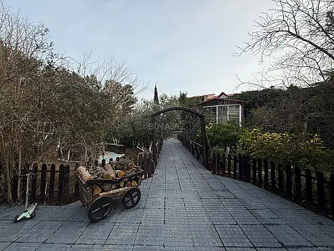 Satılır torpaq sahəsi 12 m²