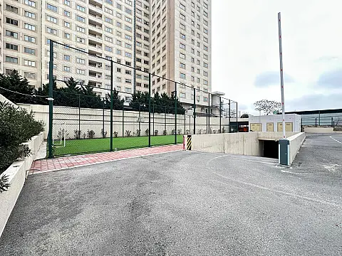 Satılır 4 otaqlı mənzil 172 m²