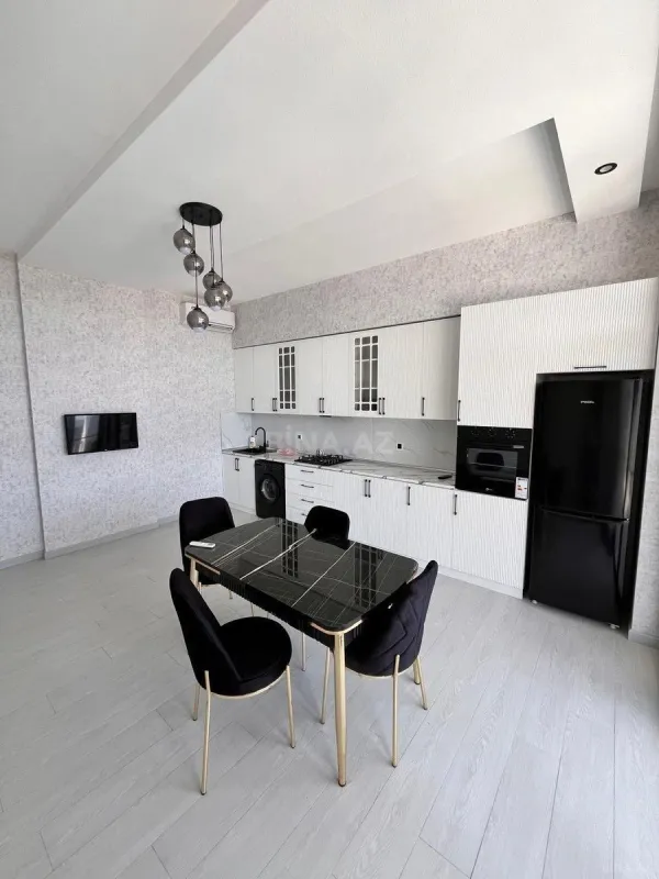 Kirayə verilir 5 otaqlı həyət evi 400 m²