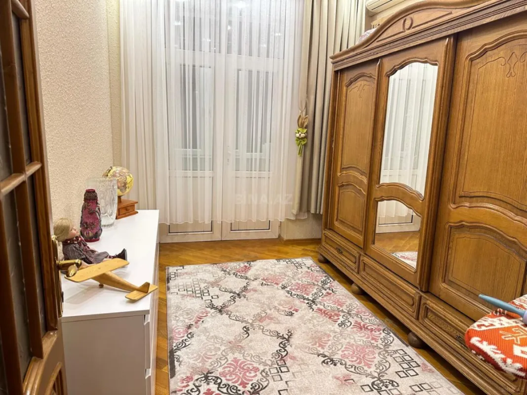 Satılır 3 otaqlı mənzil 90 m²