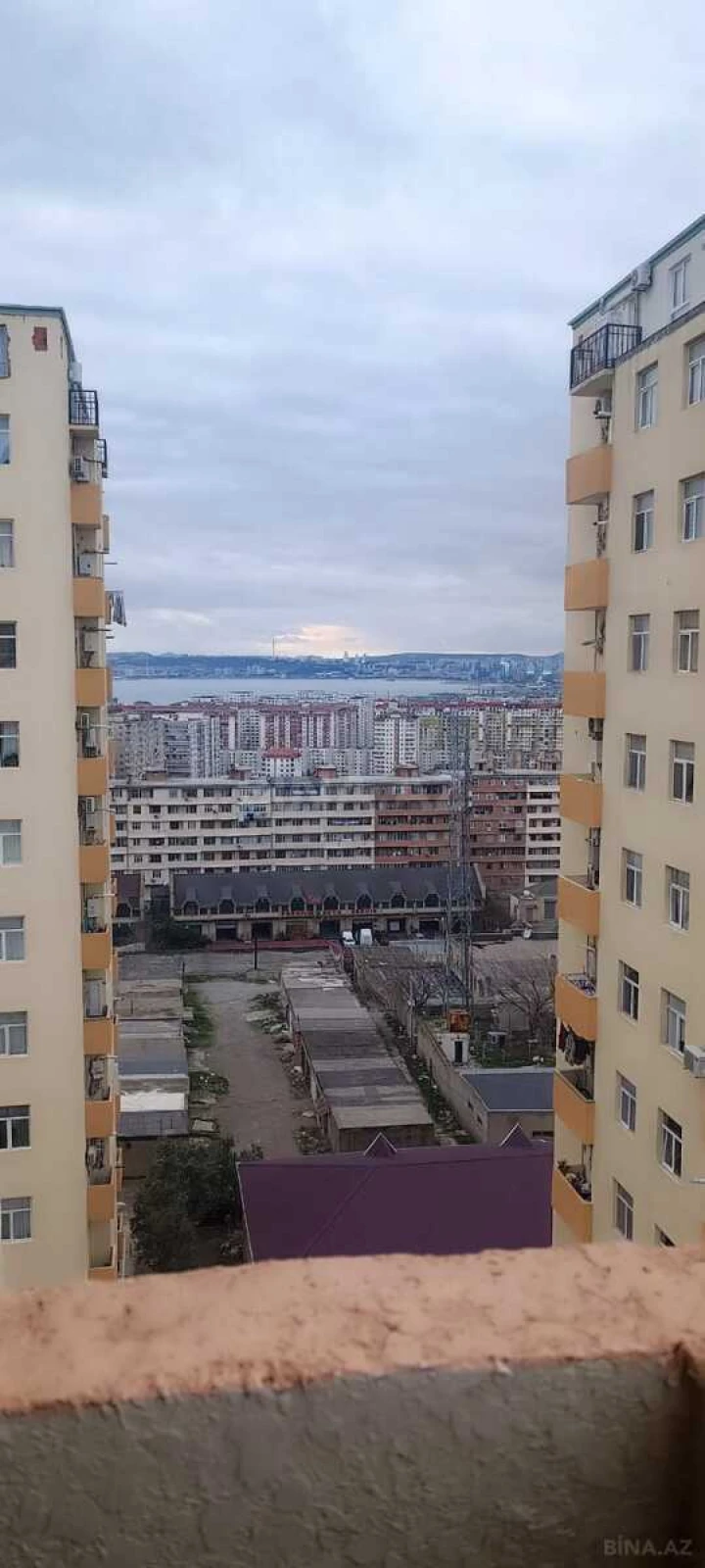 Satılır 2 otaqlı mənzil 60 m²