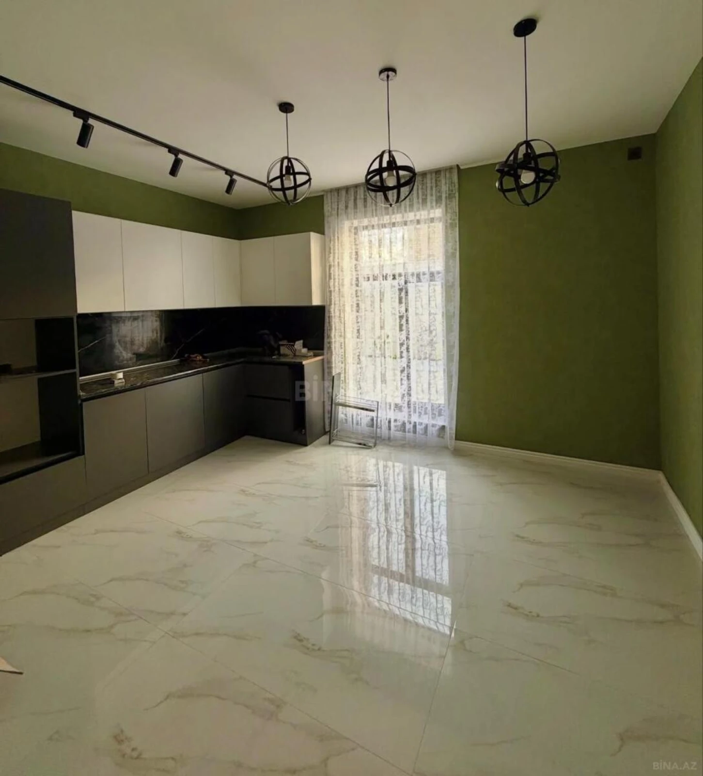 Satılır 4 otaqlı həyət evi 150 m²