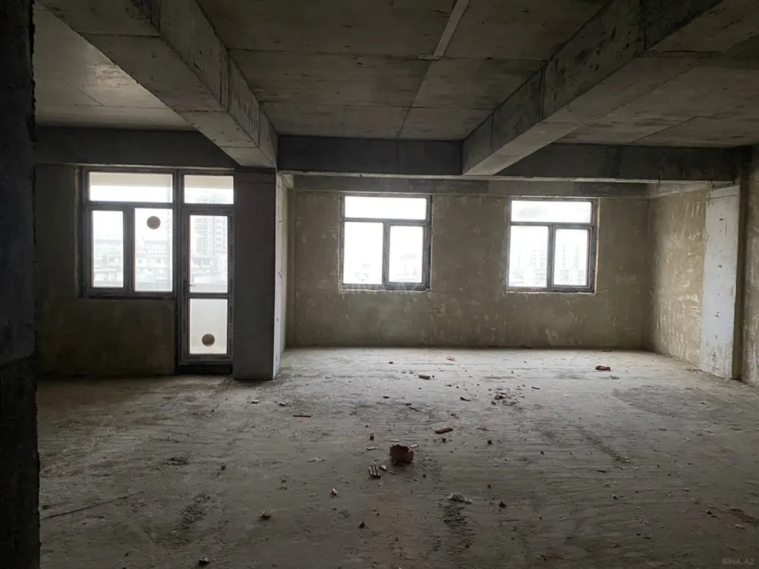 Satılır 3 otaqlı mənzil 120 m²