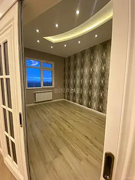 Satılır 4 otaqlı mənzil 94 m²