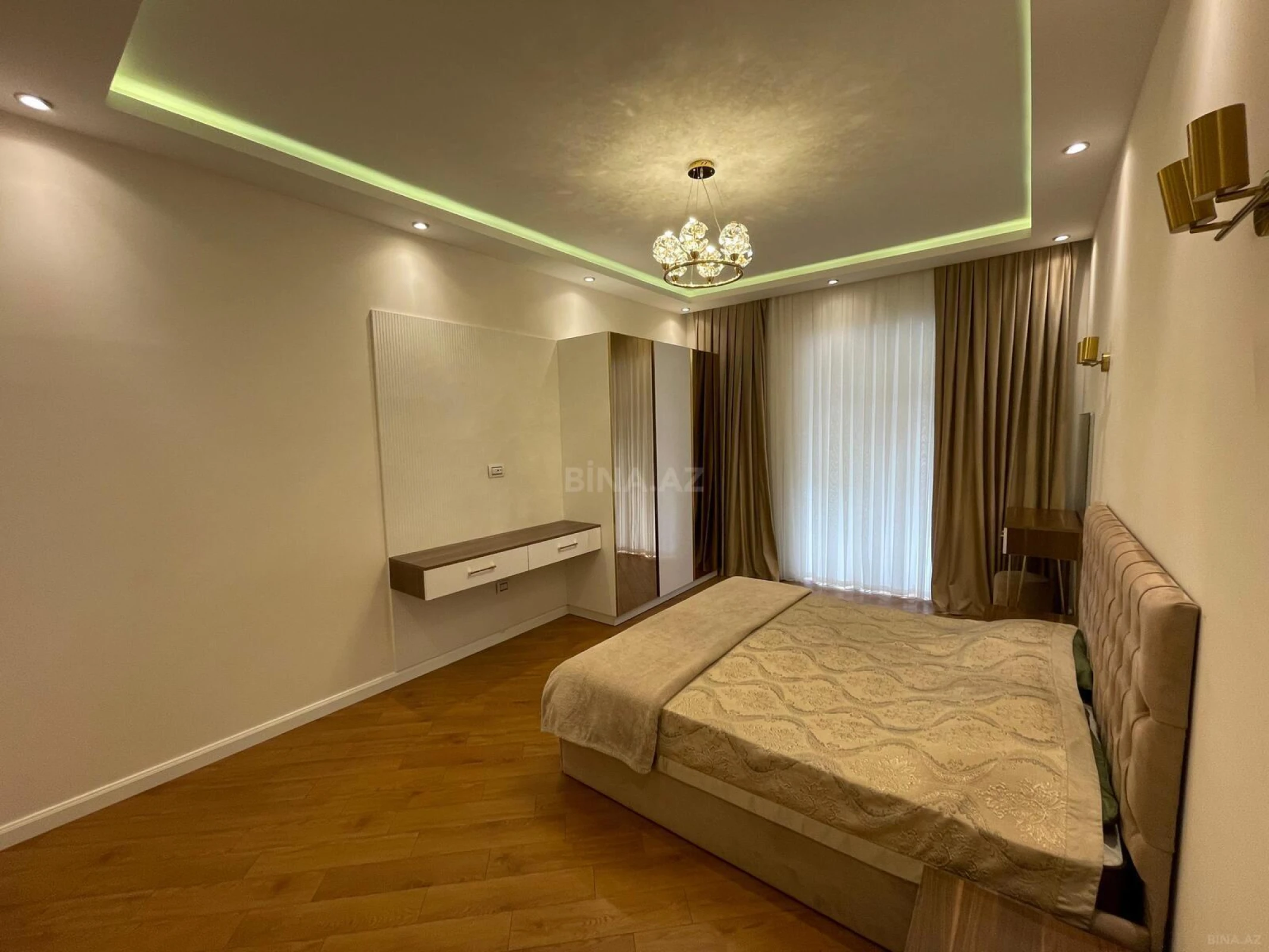 Kirayə verilir 3 otaqlı mənzil 120 m²