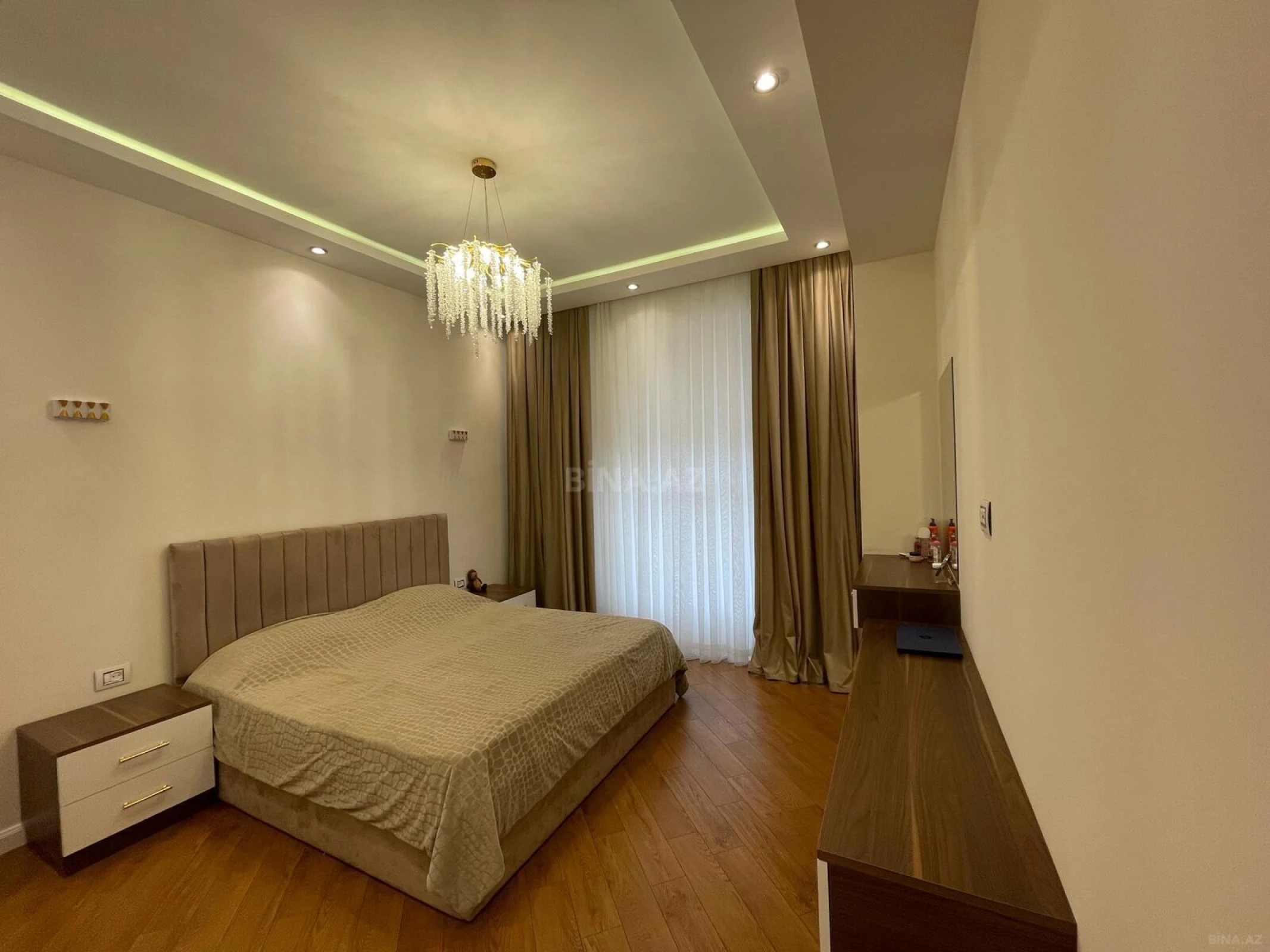 Kirayə verilir 3 otaqlı mənzil 120 m²
