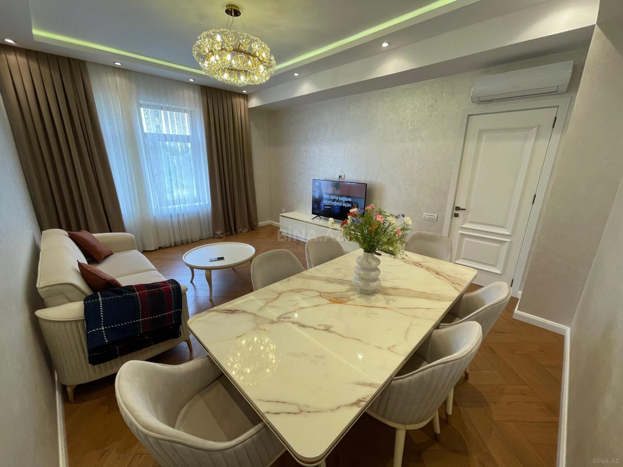 Kirayə verilir 3 otaqlı mənzil 120 m²