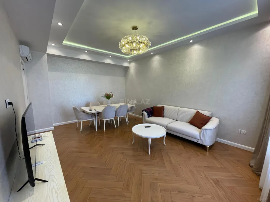 Kirayə verilir 3 otaqlı mənzil 120 m²