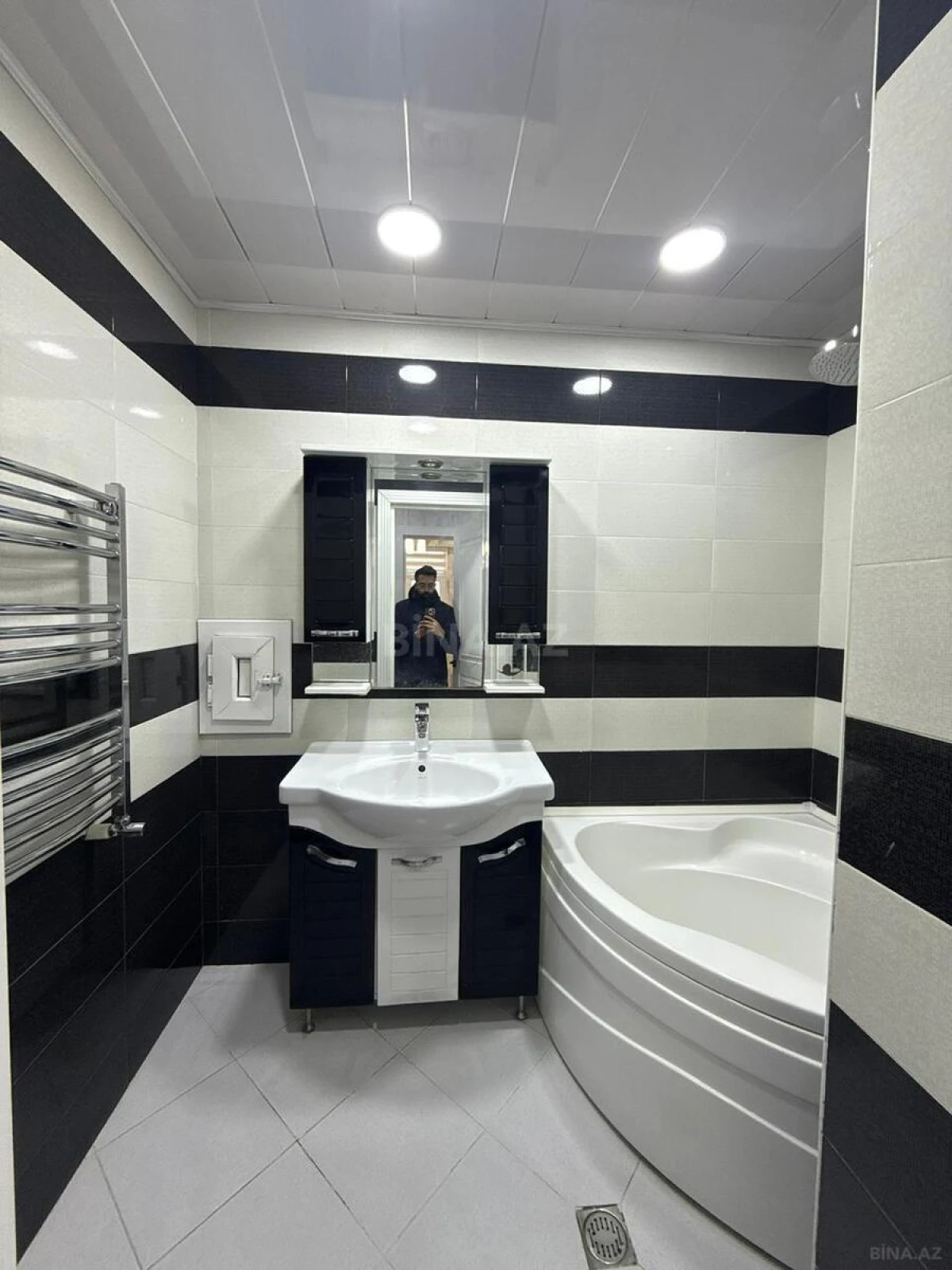 Satılır 3 otaqlı mənzil 86 m²