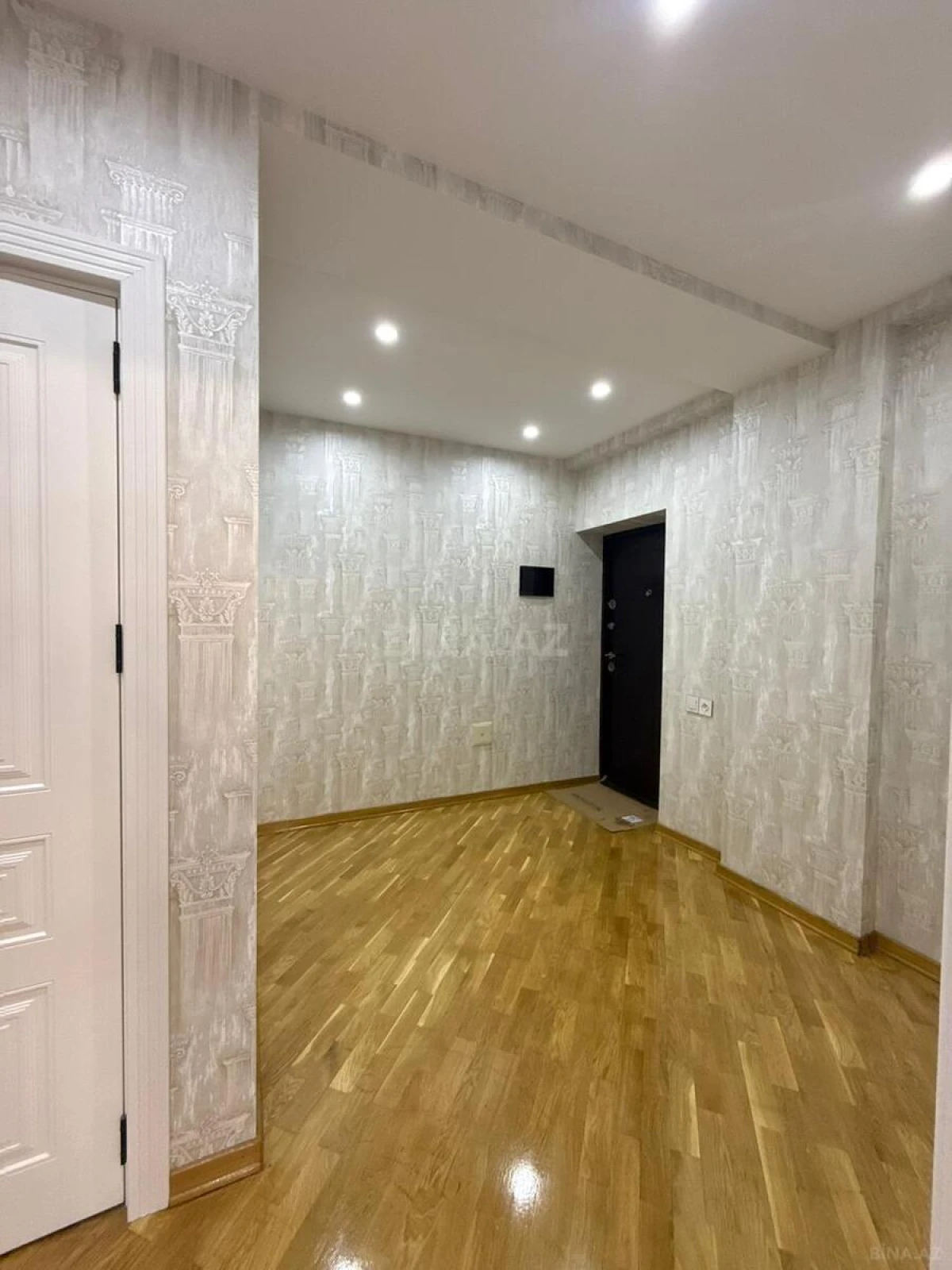 Satılır 3 otaqlı mənzil 86 m²