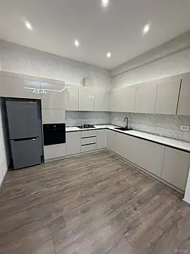 Satılır 2 otaqlı mənzil 91 m²