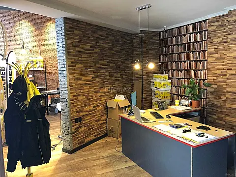 Satılır 3 otaqlı ofis 105 m²