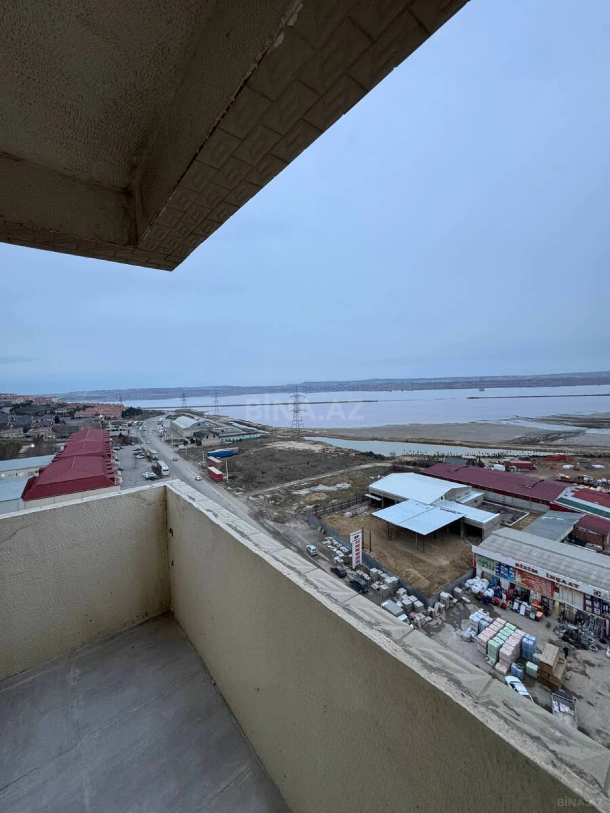 Satılır 3 otaqlı mənzil 90 m²