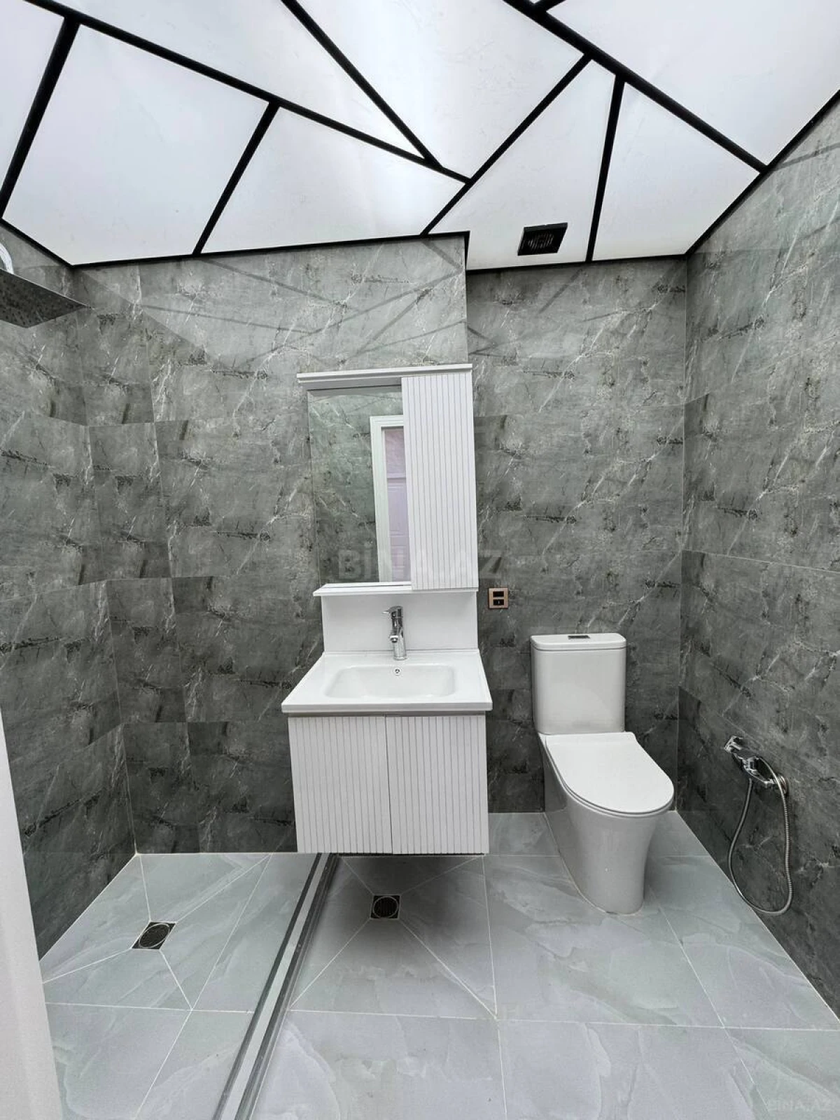 Satılır 3 otaqlı mənzil 90 m²