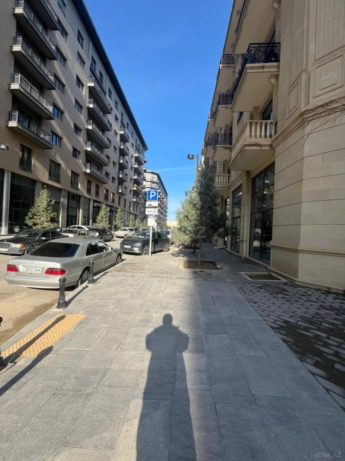 Satılır obyekt 570 m²