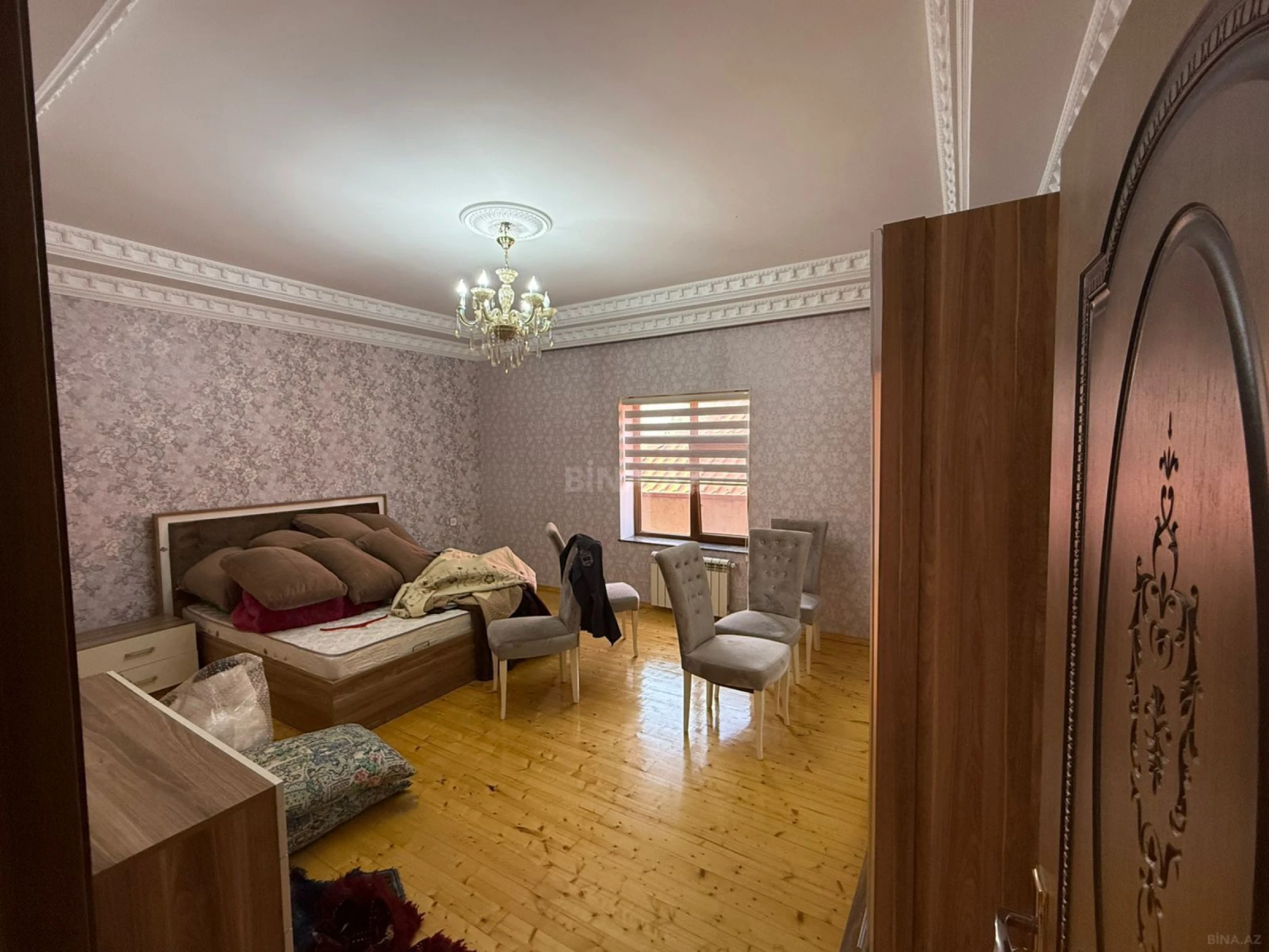 Satılır 6 otaqlı həyət evi 244 m²