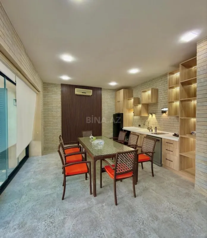 Satılır 4 otaqlı həyət evi 180 m²