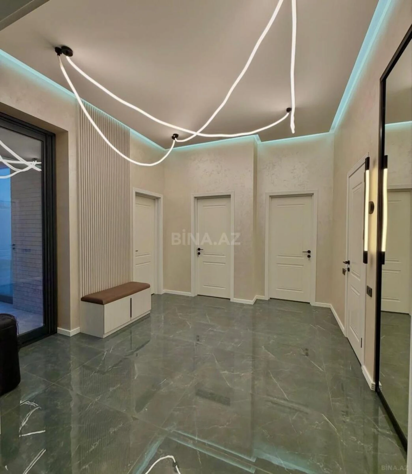 Satılır 4 otaqlı həyət evi 180 m²