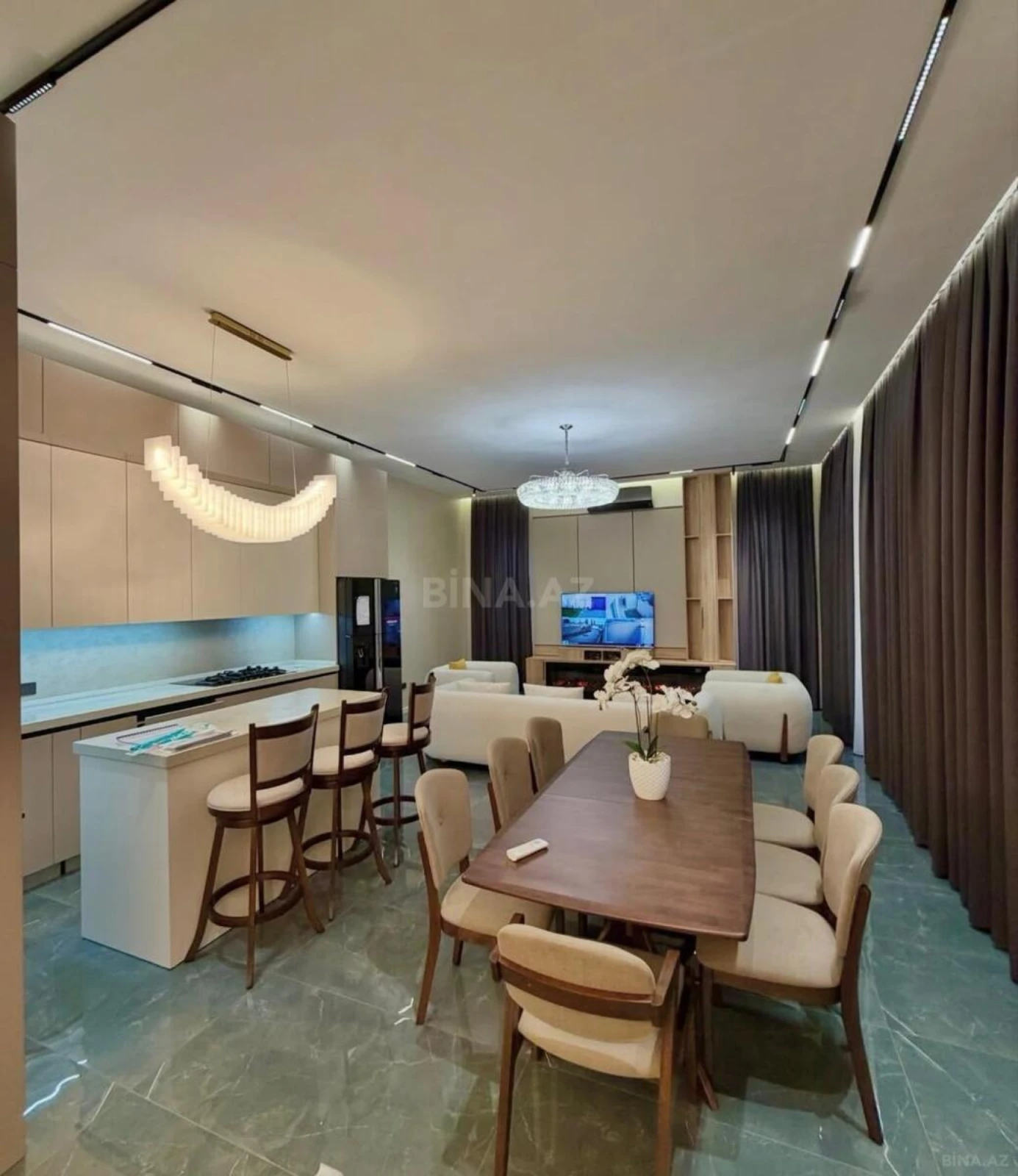 Satılır 4 otaqlı həyət evi 180 m²