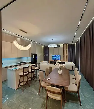 Satılır 4 otaqlı həyət evi 180 m²