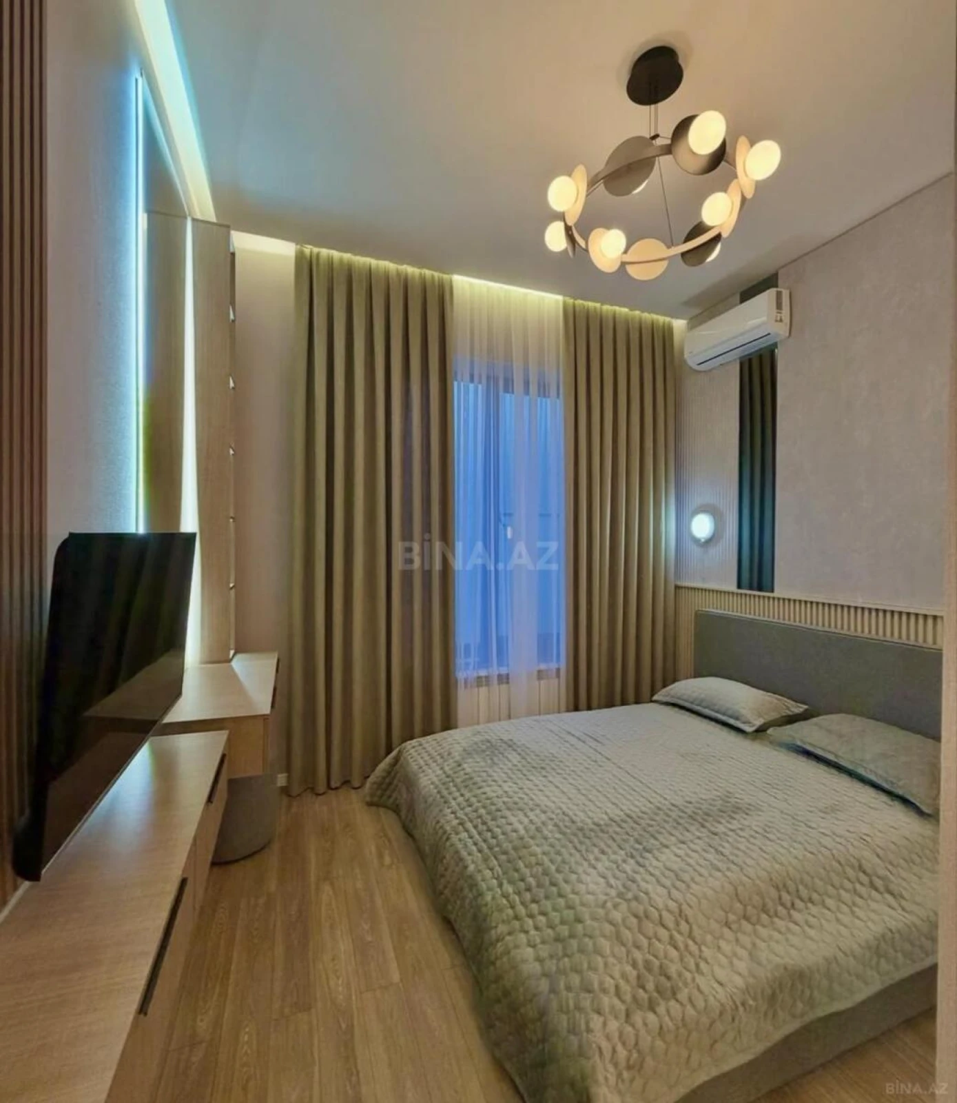 Satılır 4 otaqlı həyət evi 180 m²