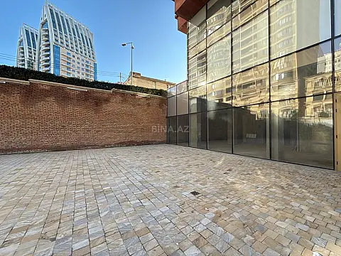 Satılır obyekt 950 m² — Bakı, Badamdar 950.00 m²